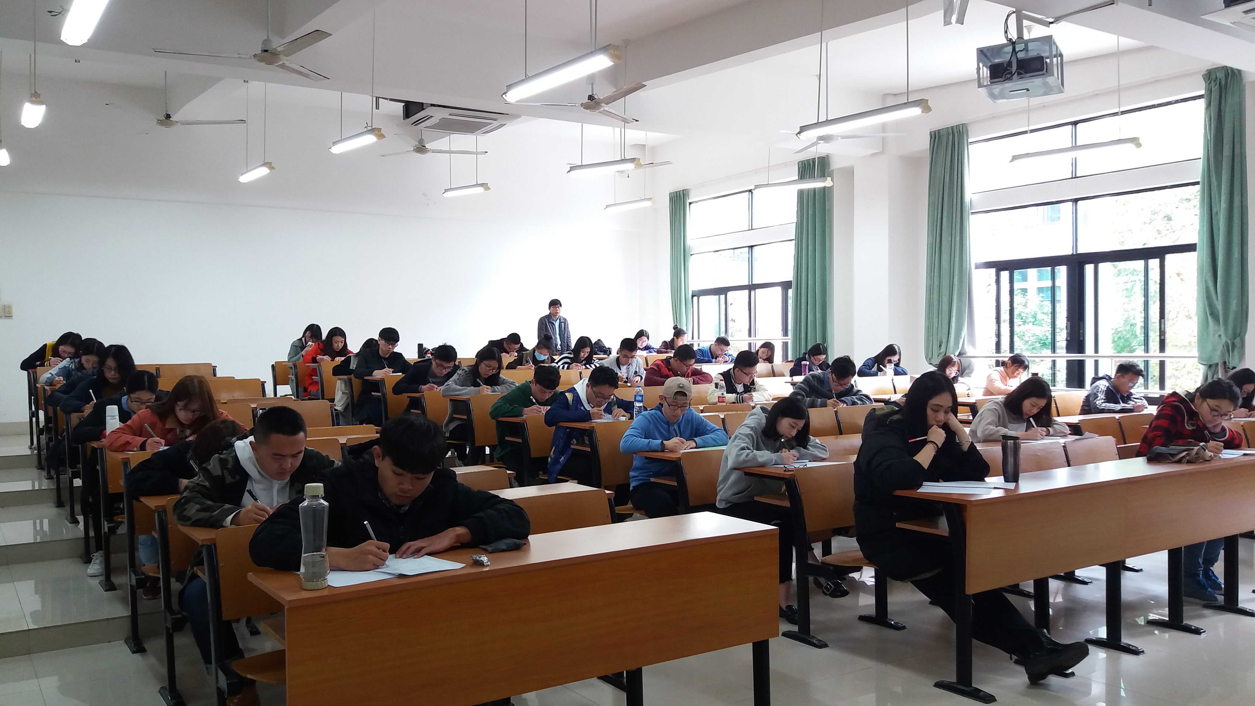 党校学员选拔考试照片1.jpg